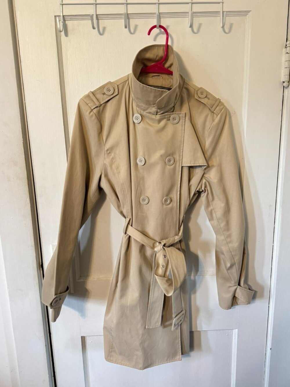 Women's Kenneth Cole Reaction G-III Tan Belted Trench Coat.  Size XL.